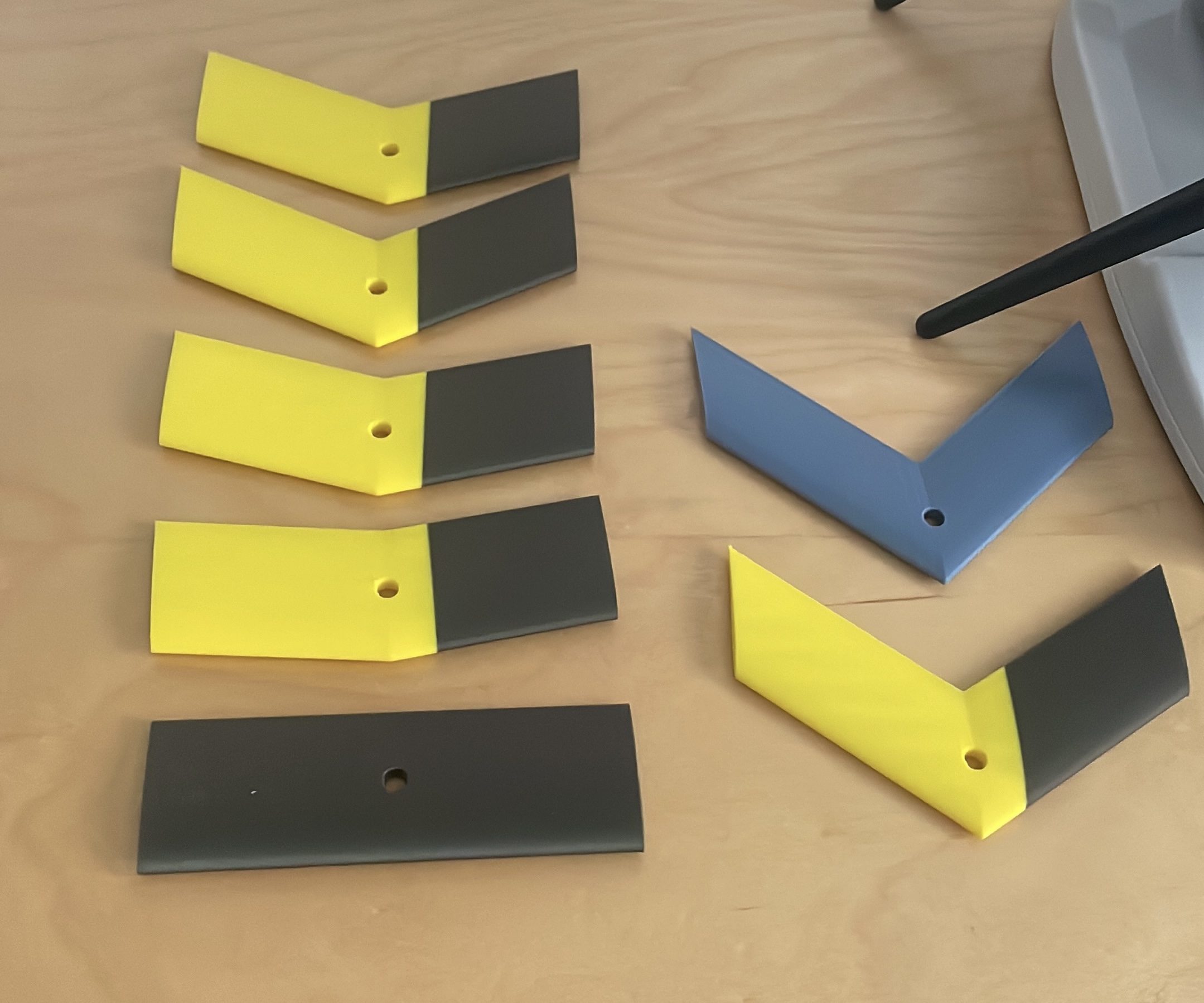 7 NACA 0015 airfoils